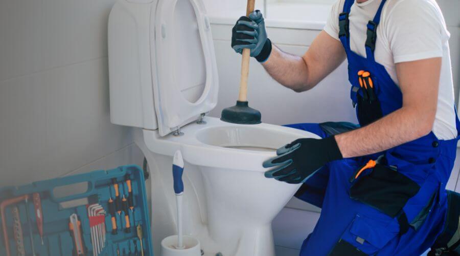 Expert burst pipe repair services in Lakeville, OH